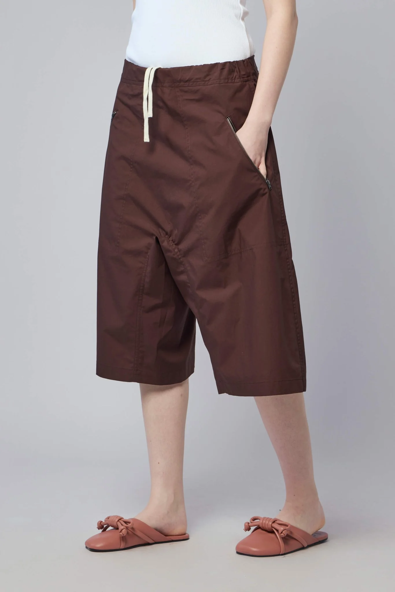Relaxed W. Zippockets Extra Low Crotch Short - Image 3