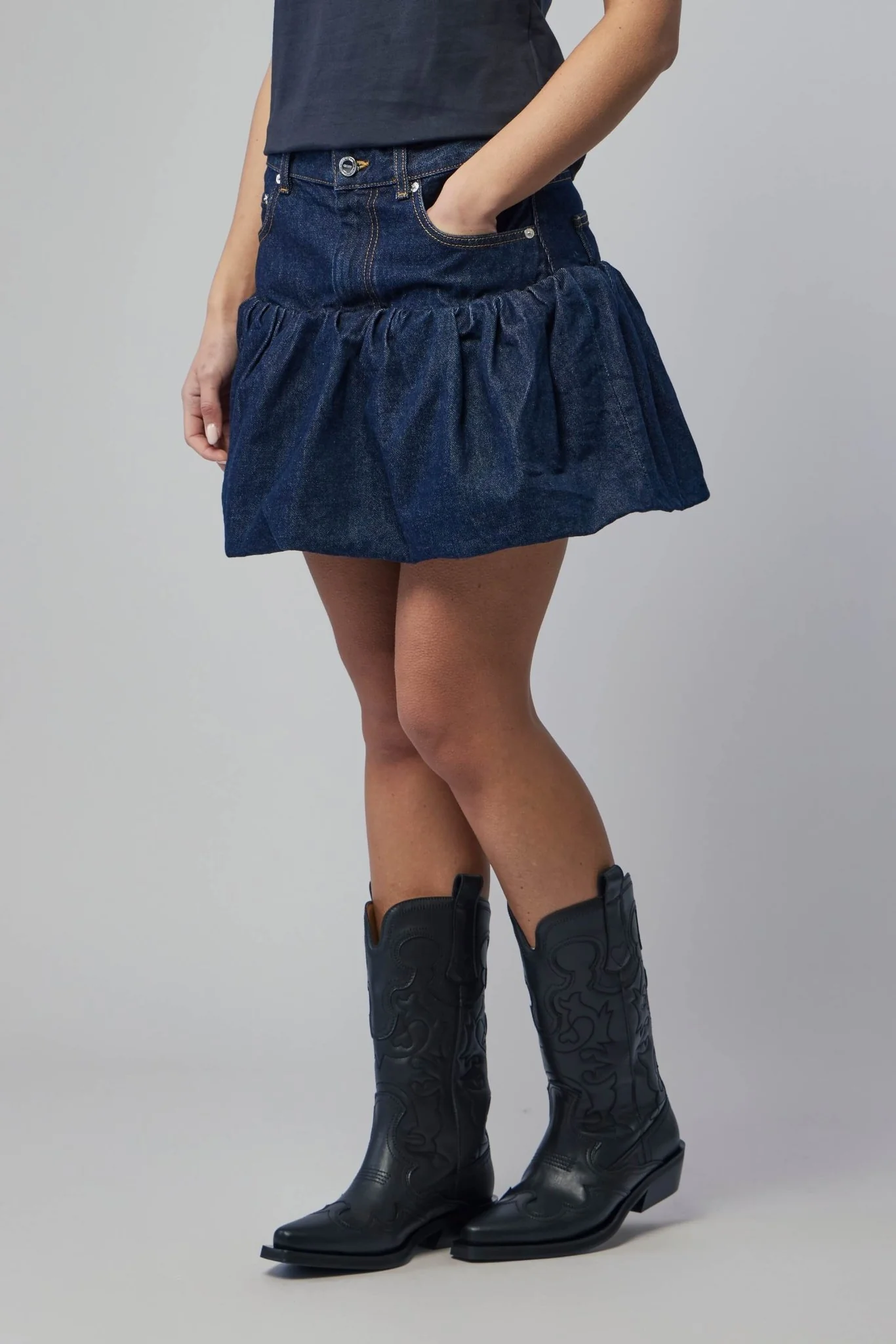 Rinse Denim Bubble Mini Skirt - Image 3