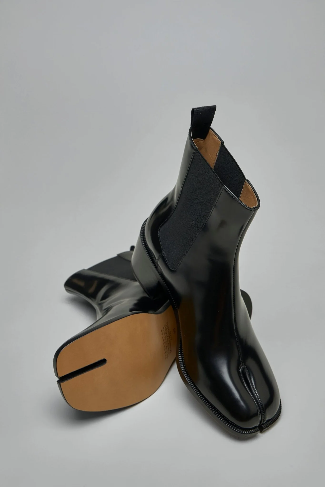 Tabi City Chelsea Boots - Image 5