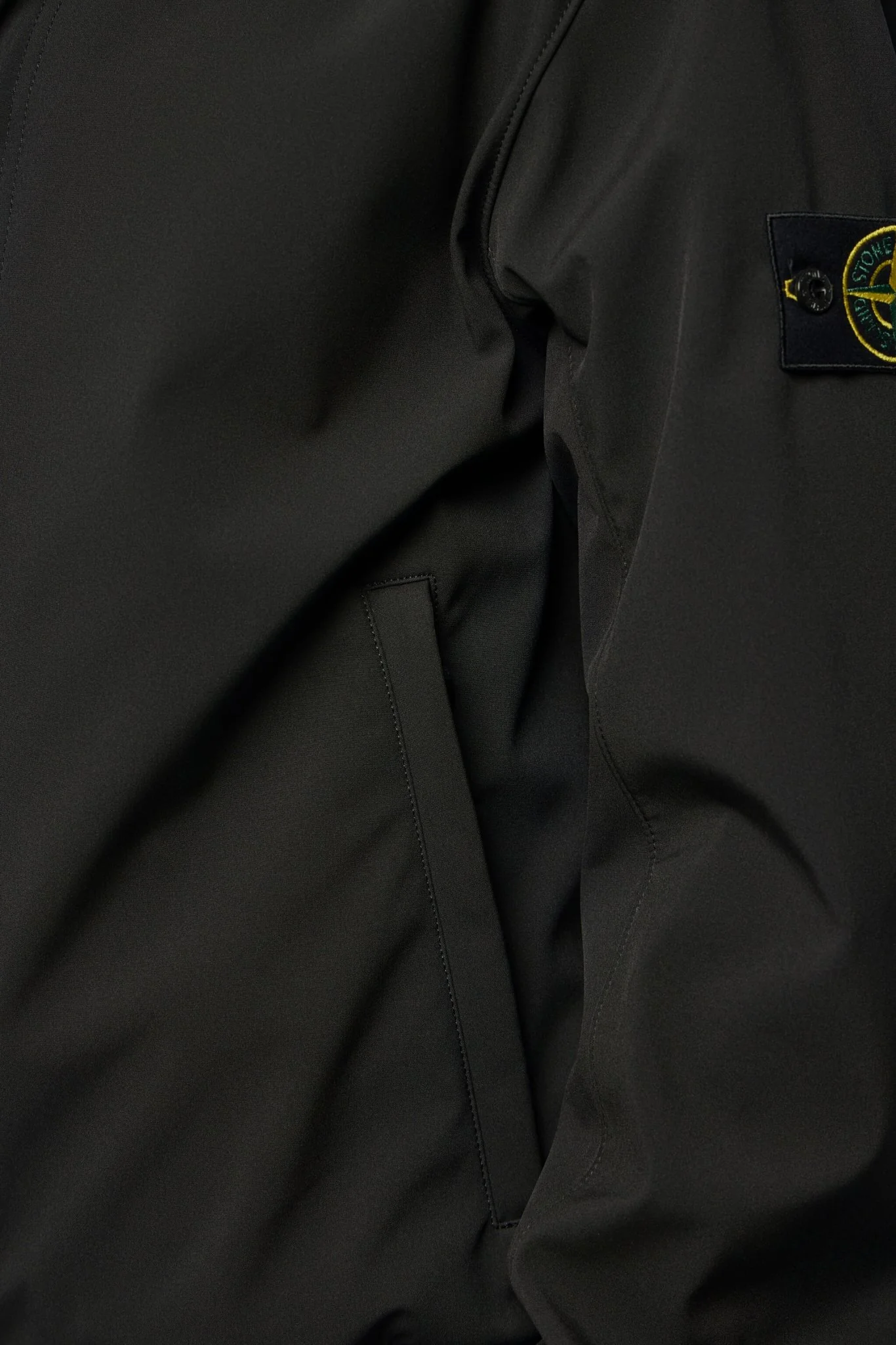 Light Soft Shell-r E.dye® Technology - Image 4