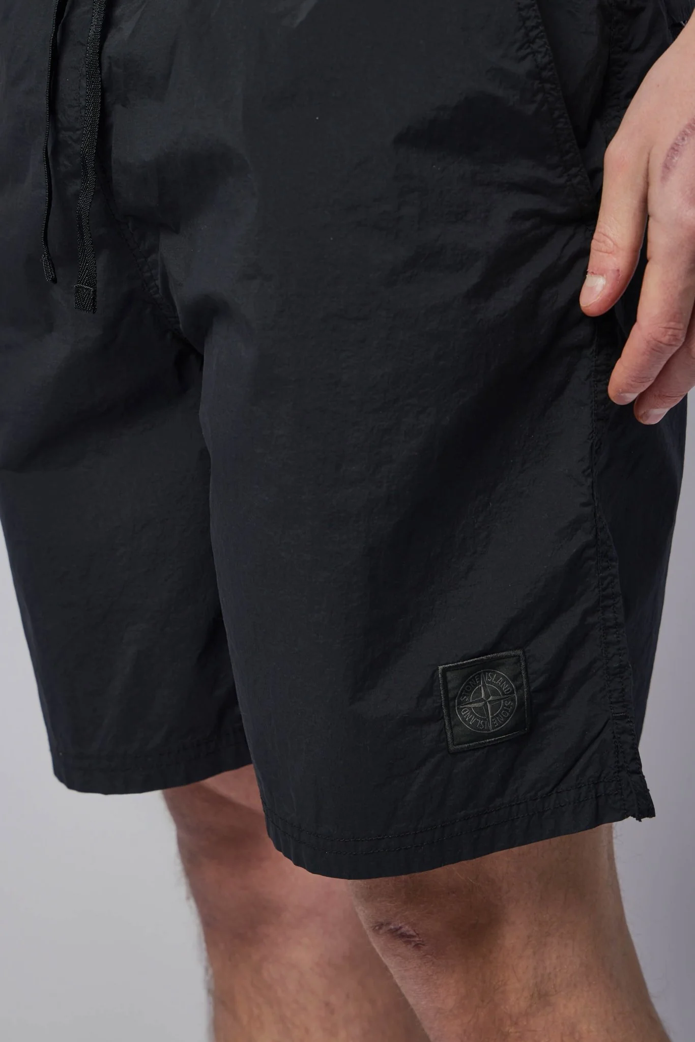 Comfort-fit Mid-length Swim Shorts - Image 4