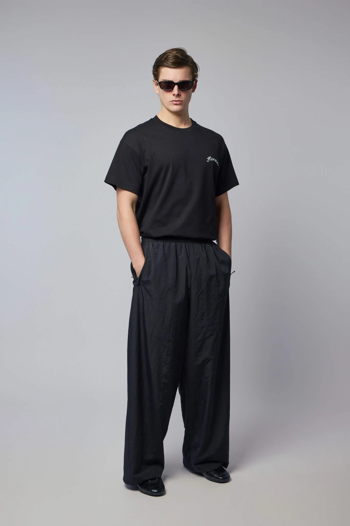 Signature T-shirt - Image 6