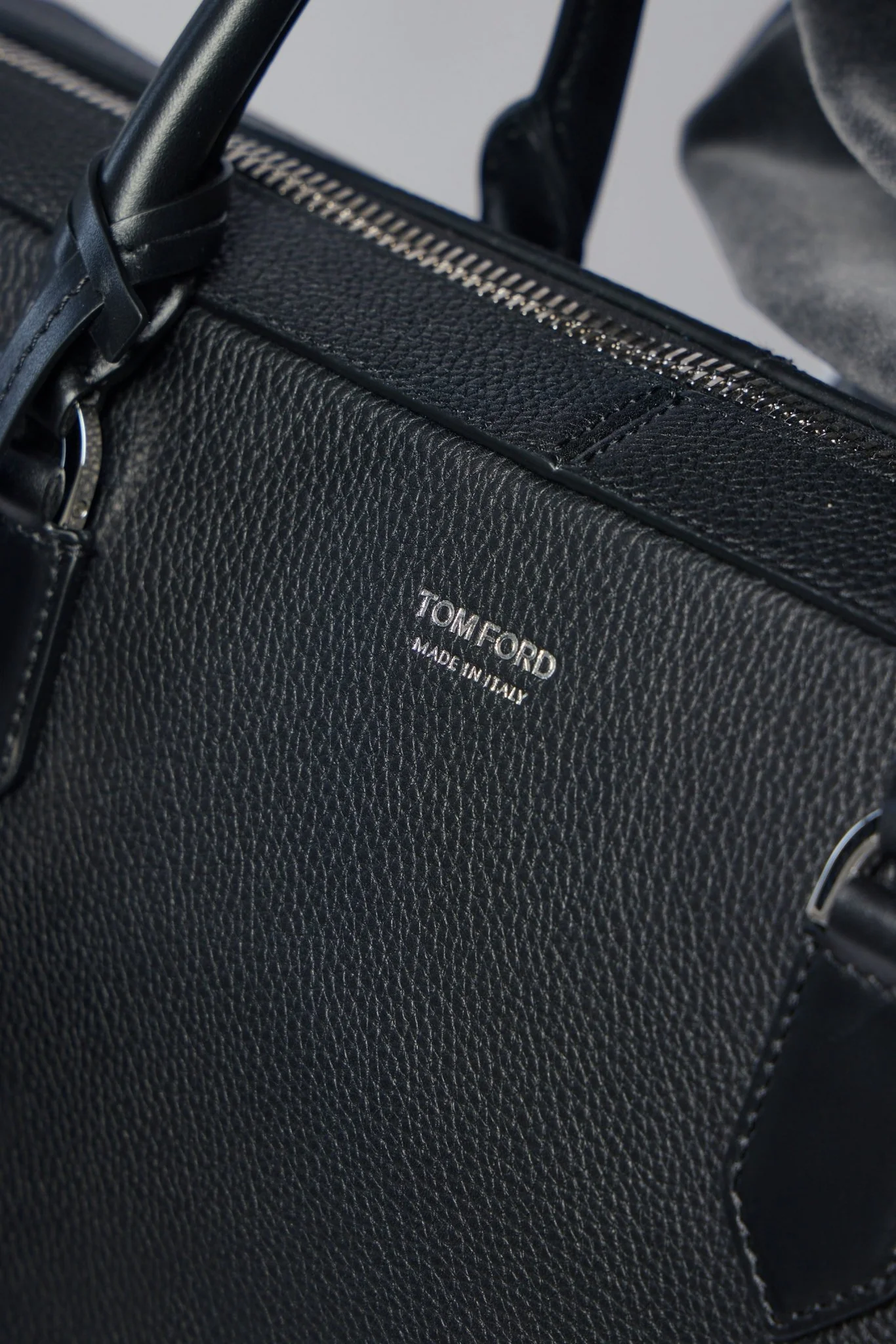 Grain Leather Elliot Briefcase - Image 4