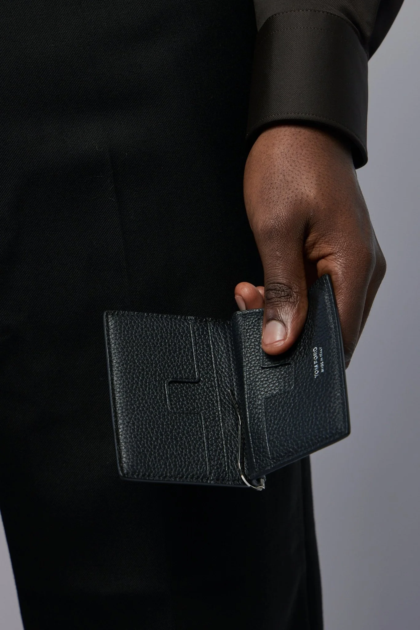 Soft Grain Leather T Line Folding Money Clip - Image 4