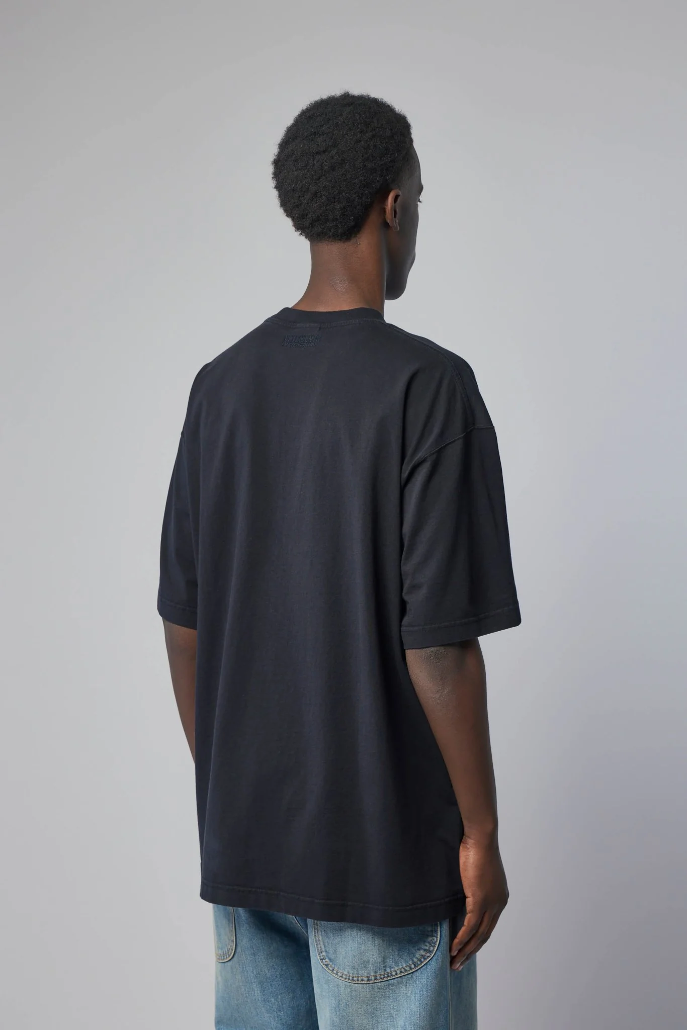 Sticker T-shirt - Image 5