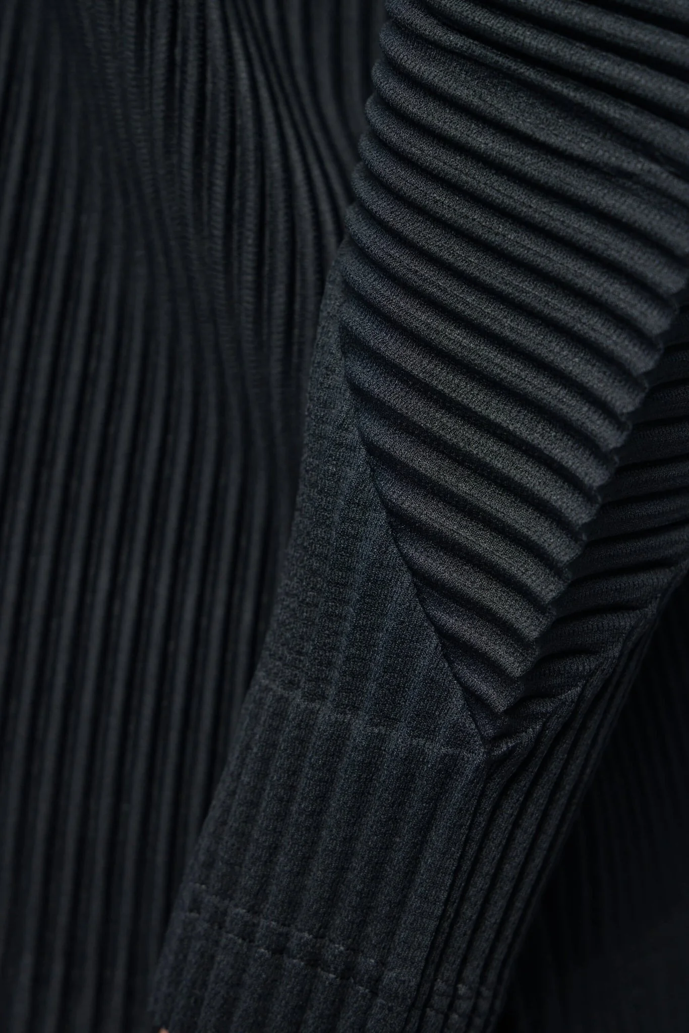 Monthly Colors January Pleated Top - Image 4