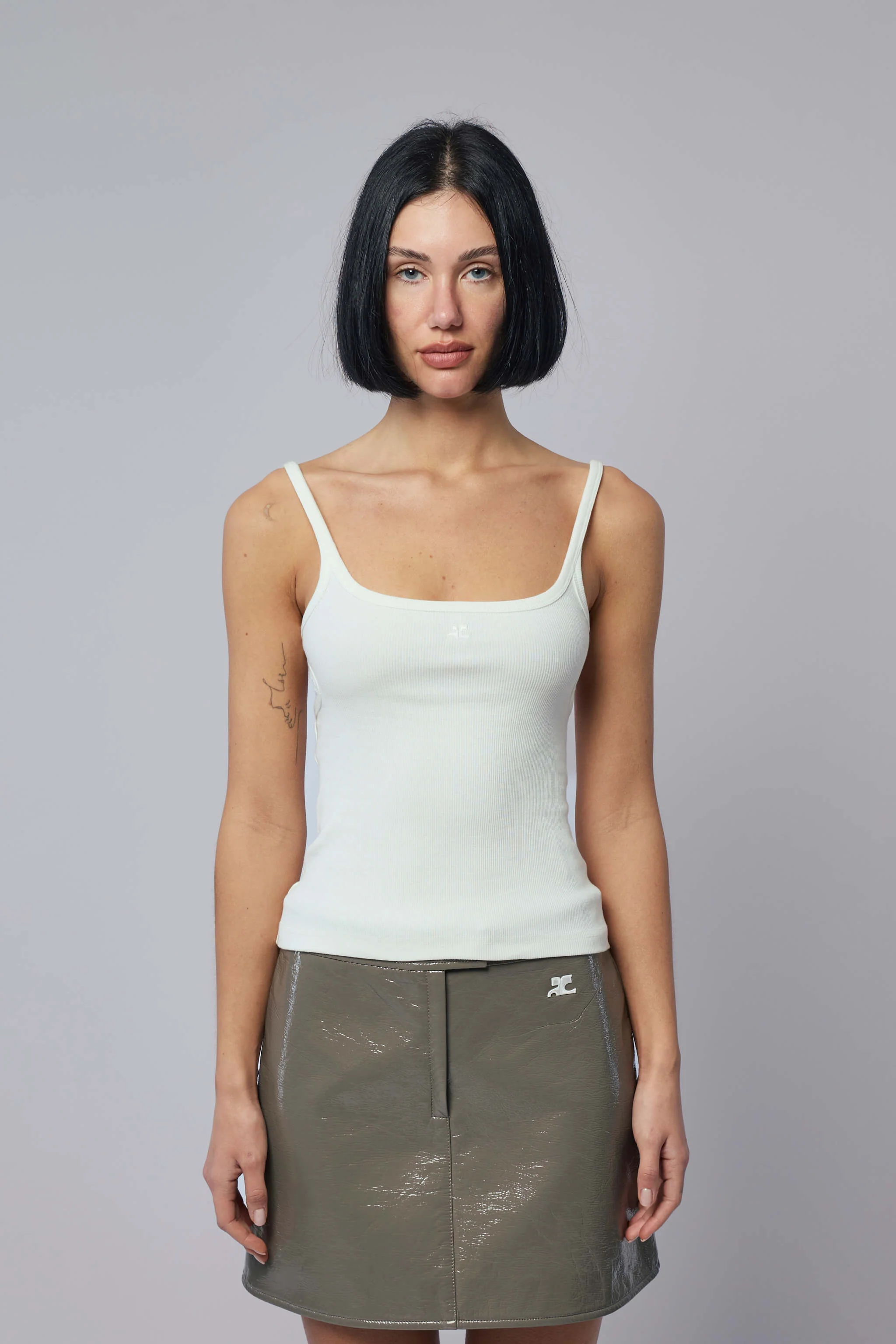 90's Cut-out Ribbed Tank Top - Image 2