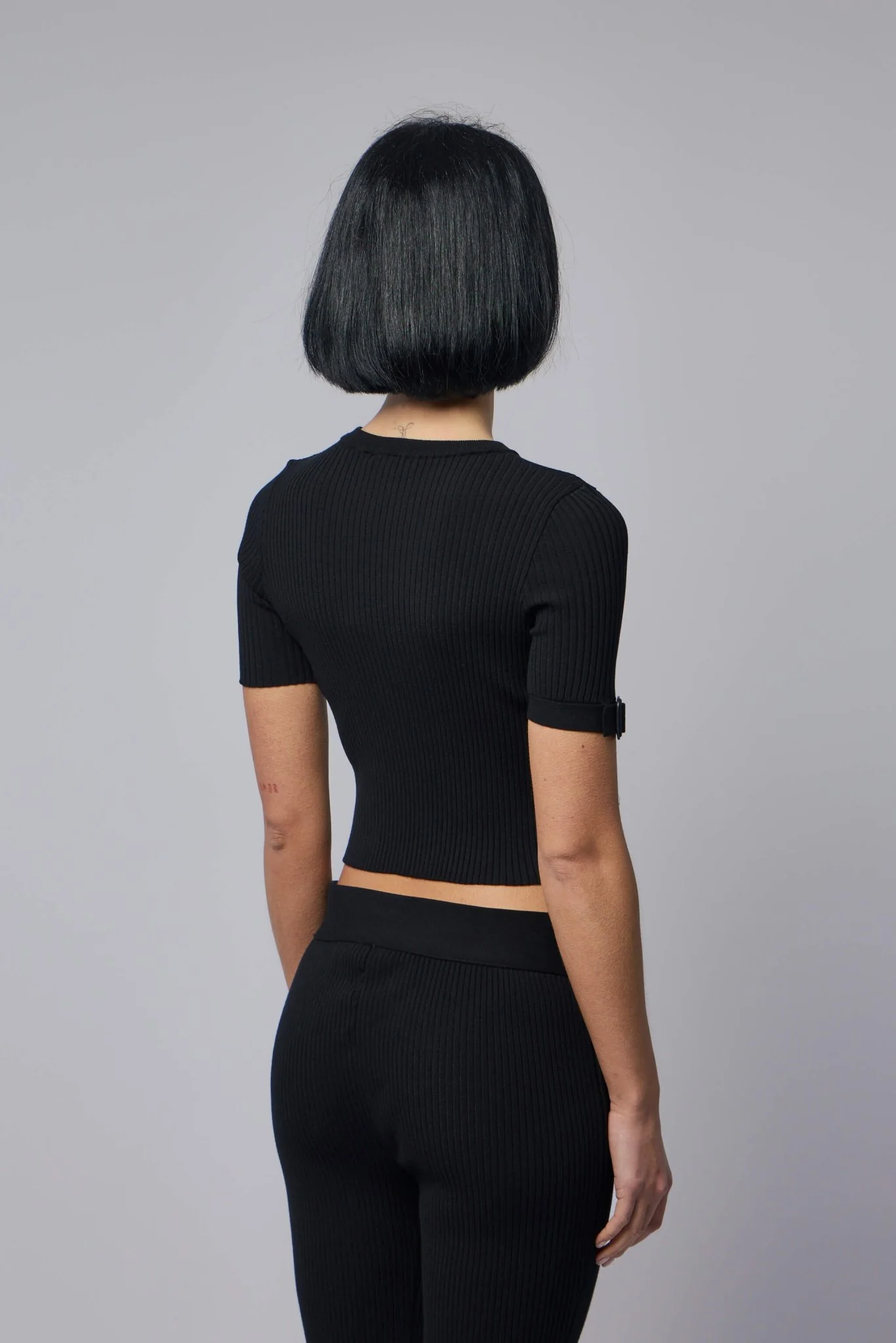 Buckle Rib Knit T-shirt - Image 4