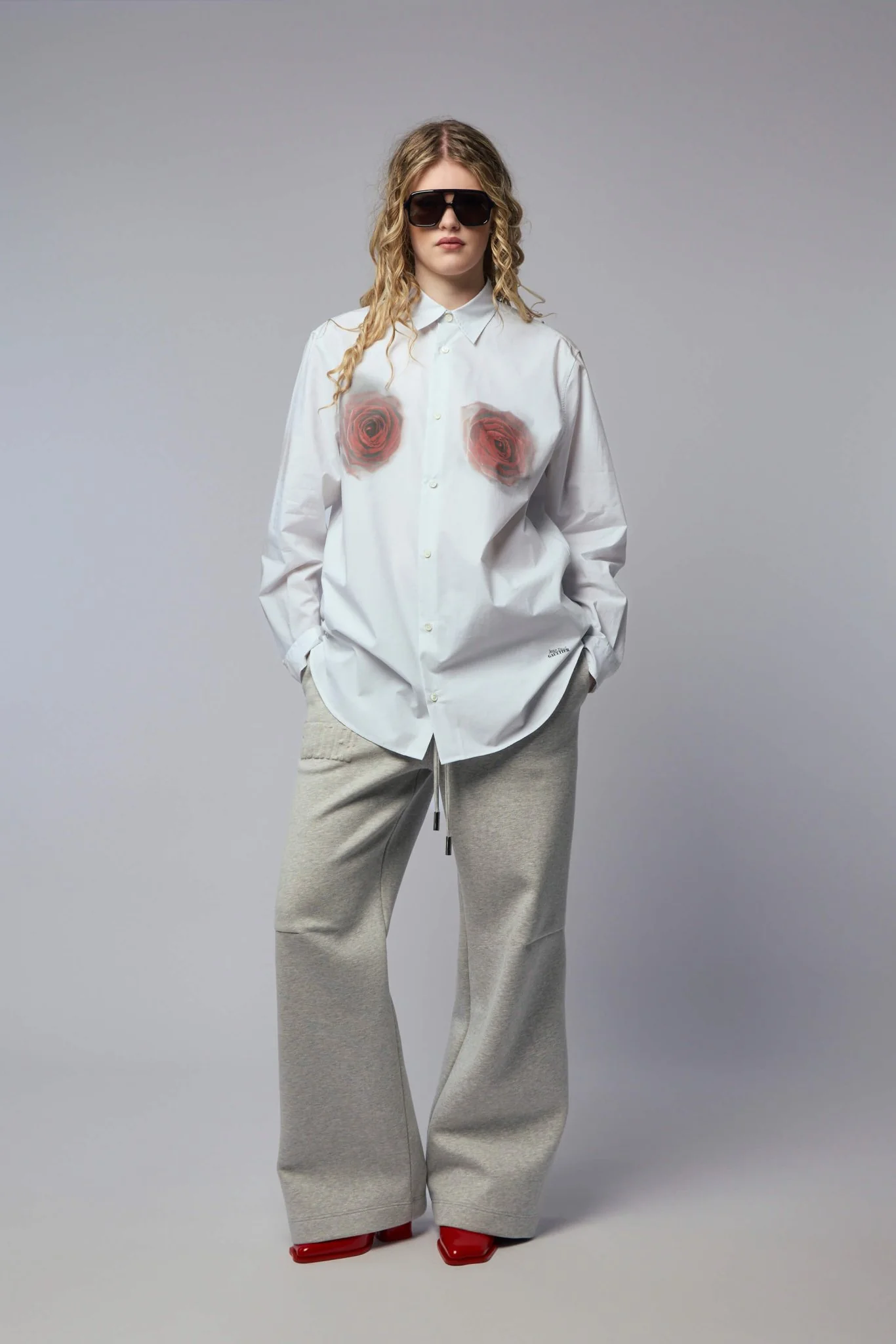 Unisex Shirt Printed Blurry Roses - Image 6