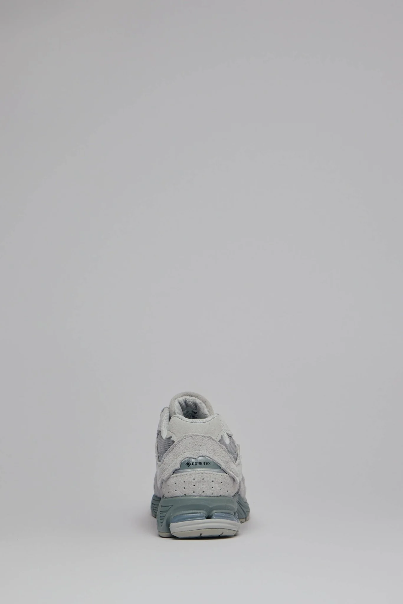 U2002DXV1 Low Top Sneakers - Image 4