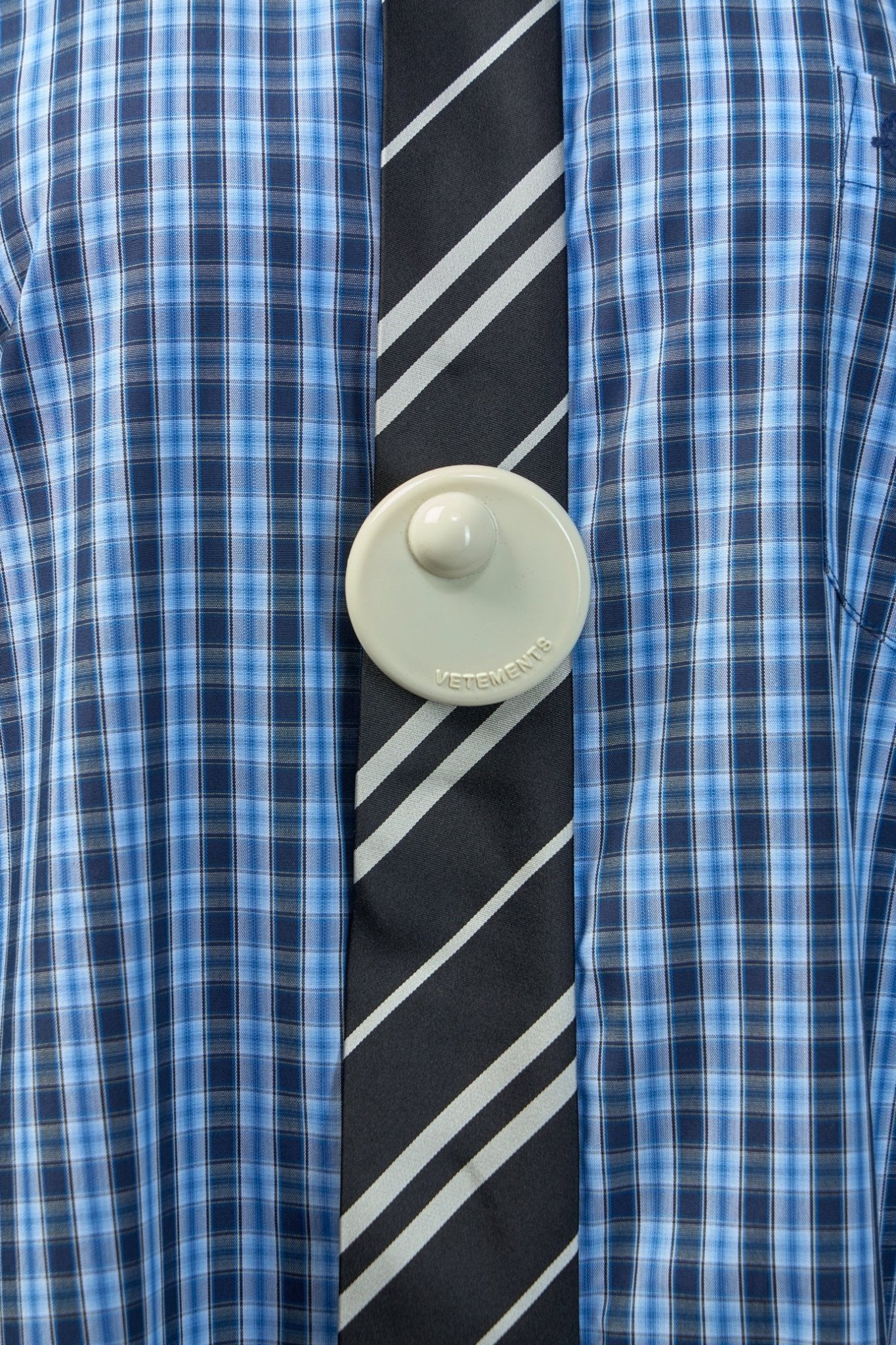 Security Tag Brooch - Image 3