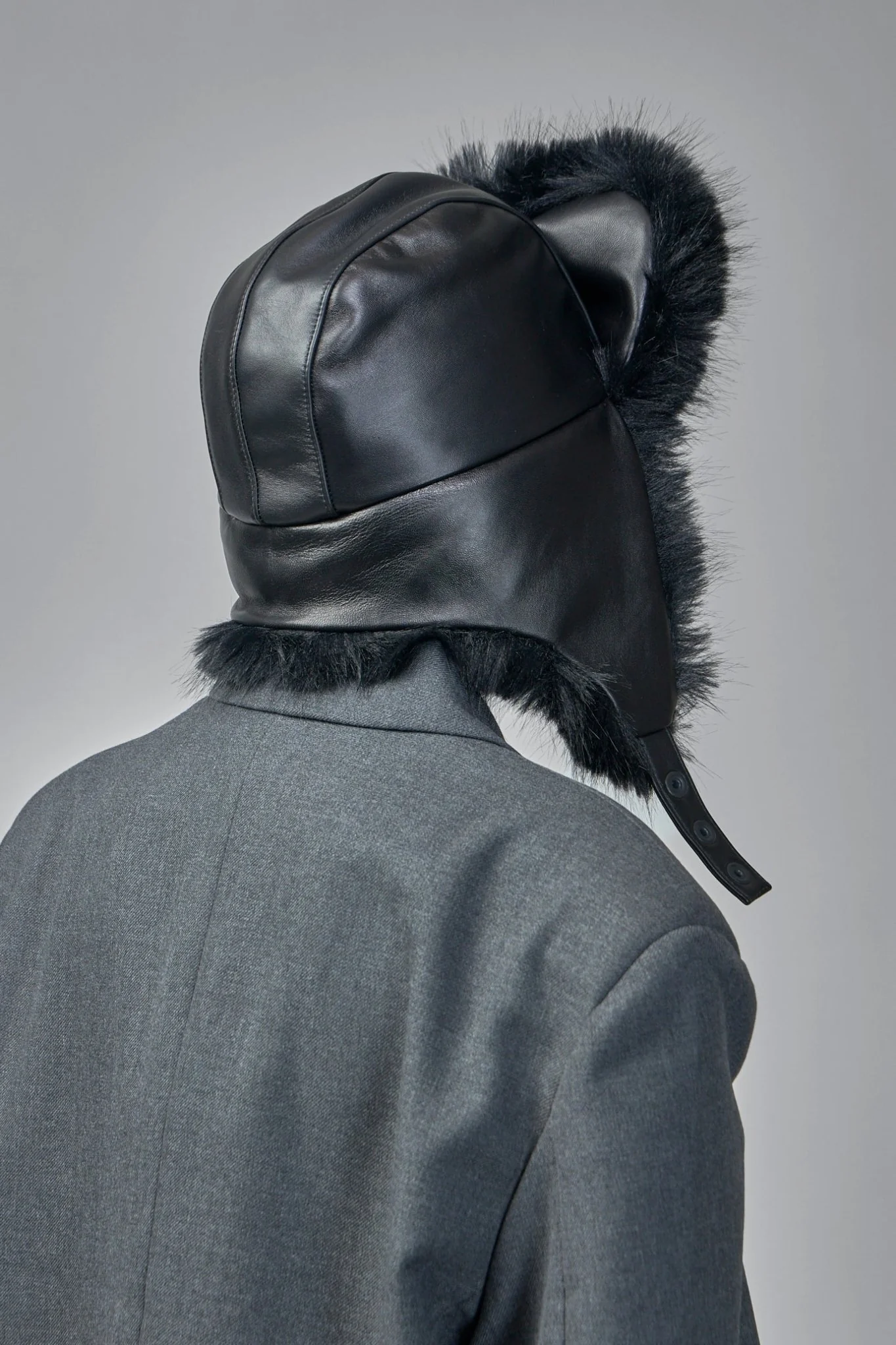 Leather Faux Fur-trimmed Hat - Image 7