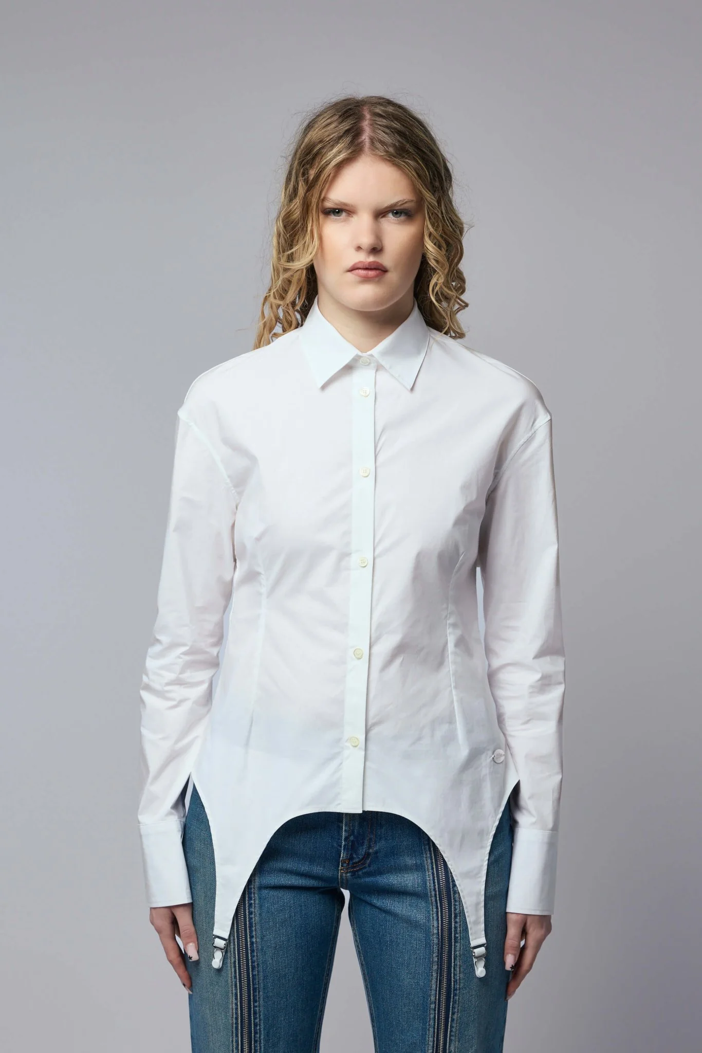 Porte Jarretelles Shirt - Image 2