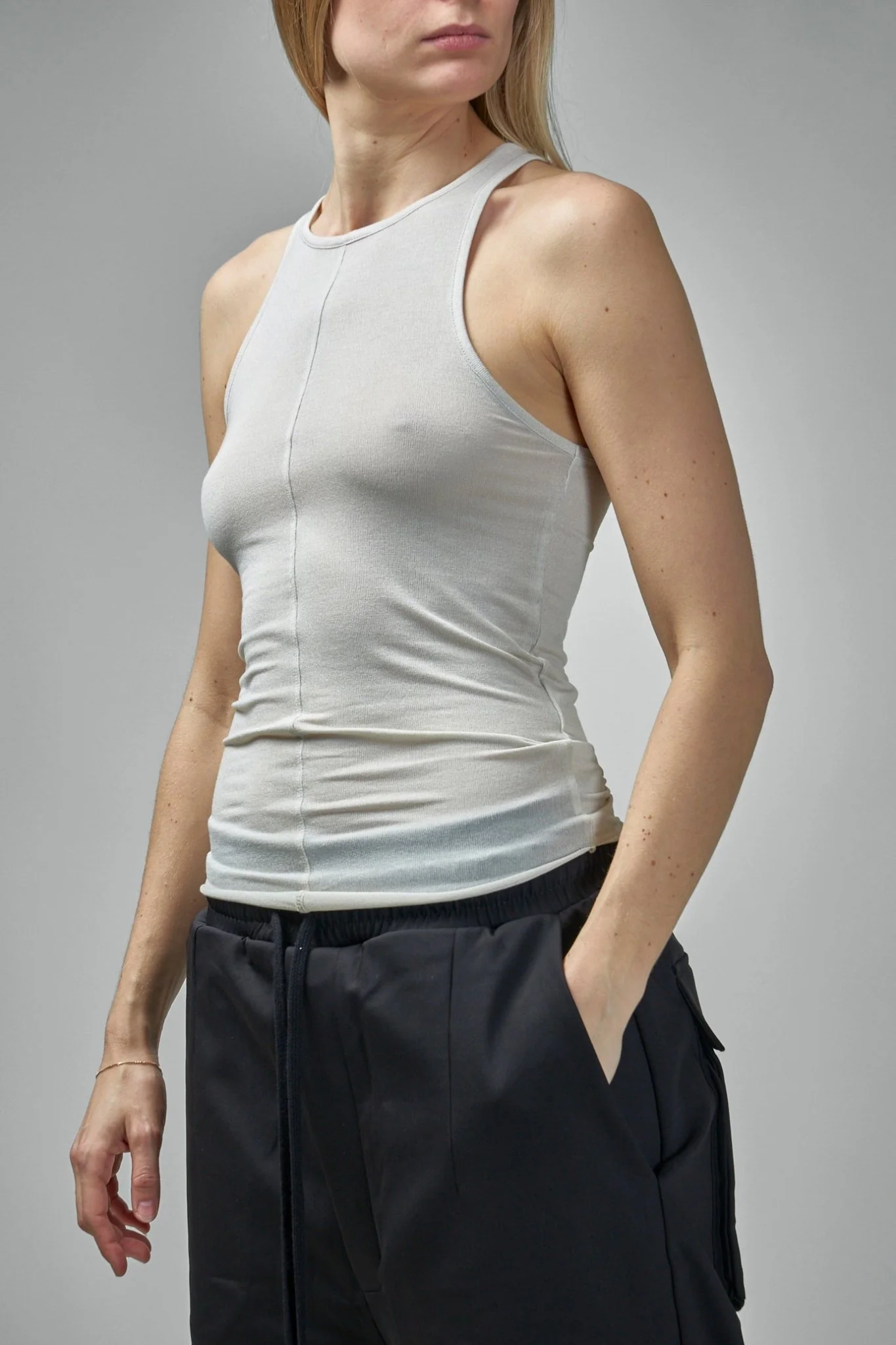 W TS 560 - Image 4