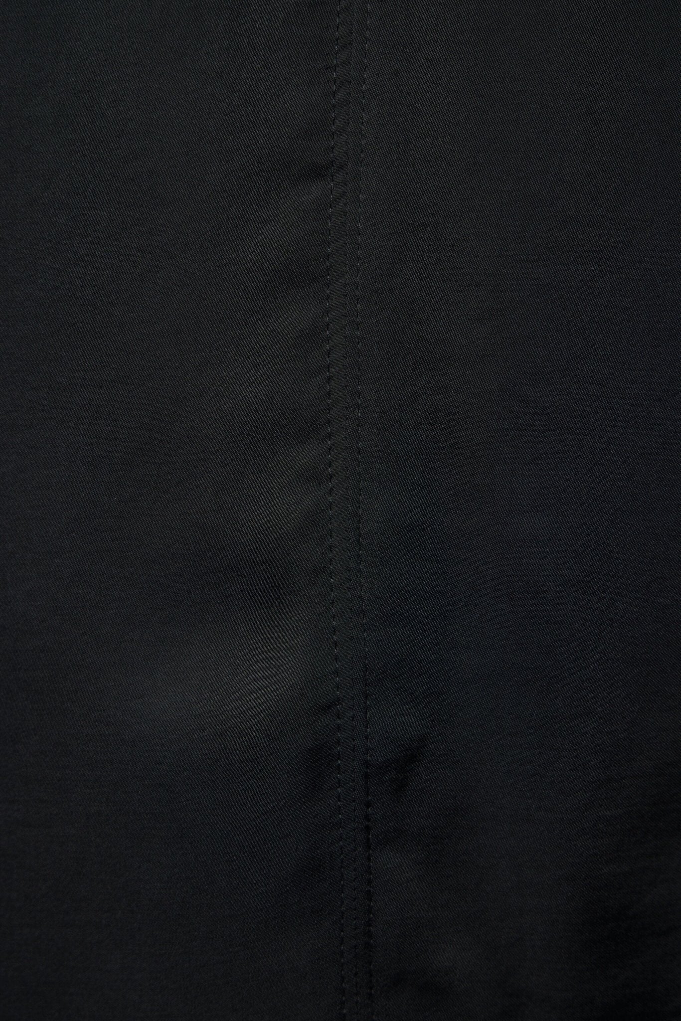 W H 20 - Image 4