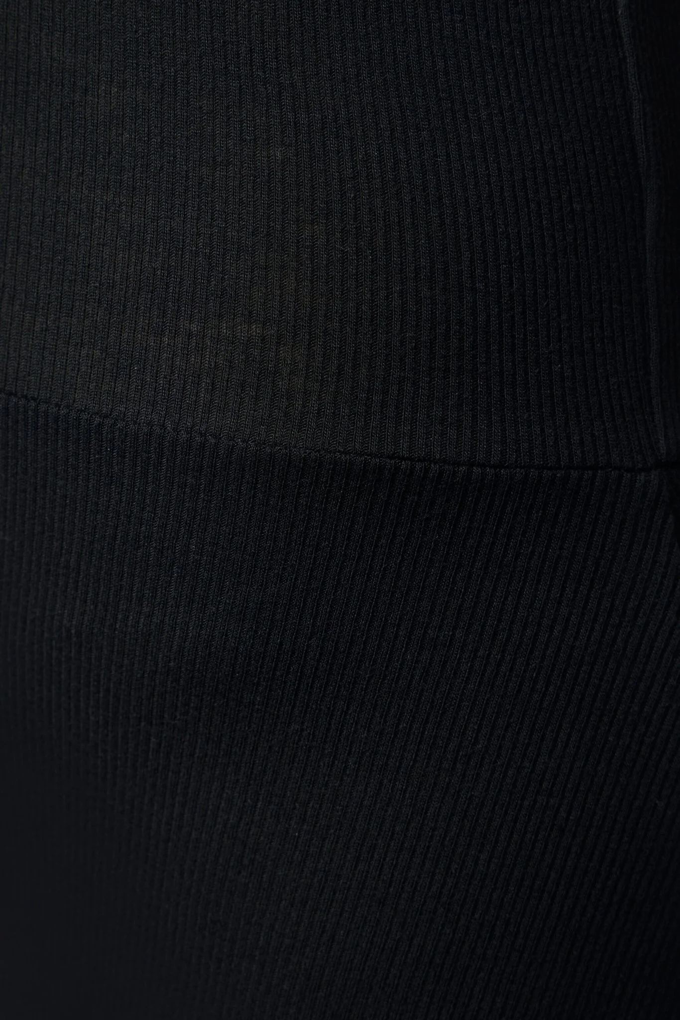 W O 81 - Image 4