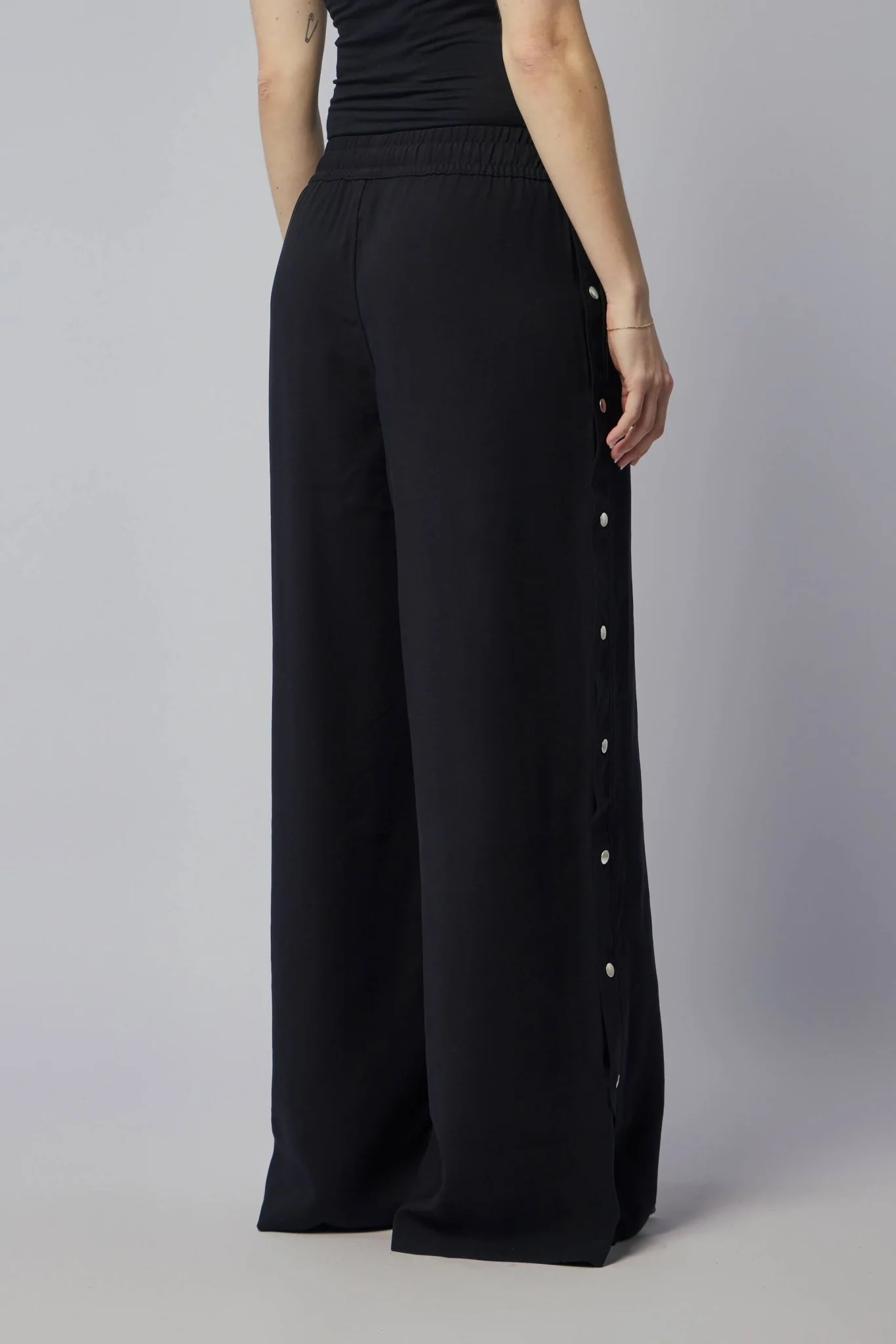 W P 20 - Image 5