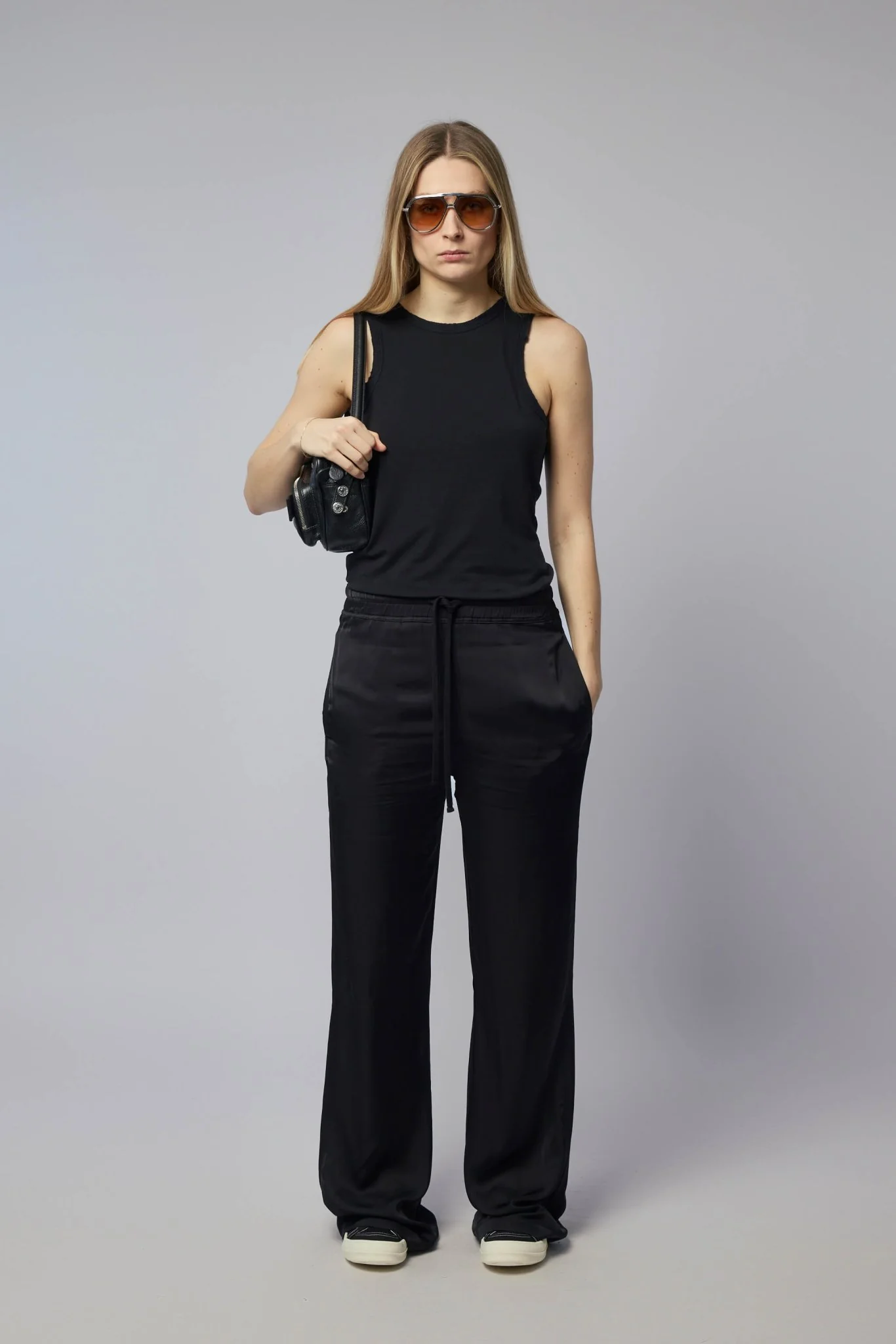 W ST 430 - Image 5