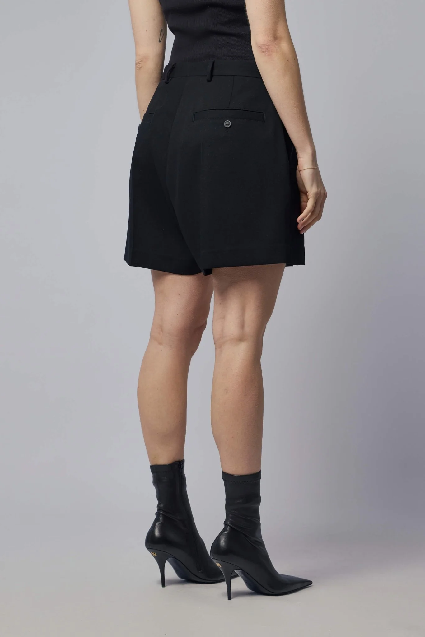 Woven Shorts - Tailored Shorts Black - Image 4