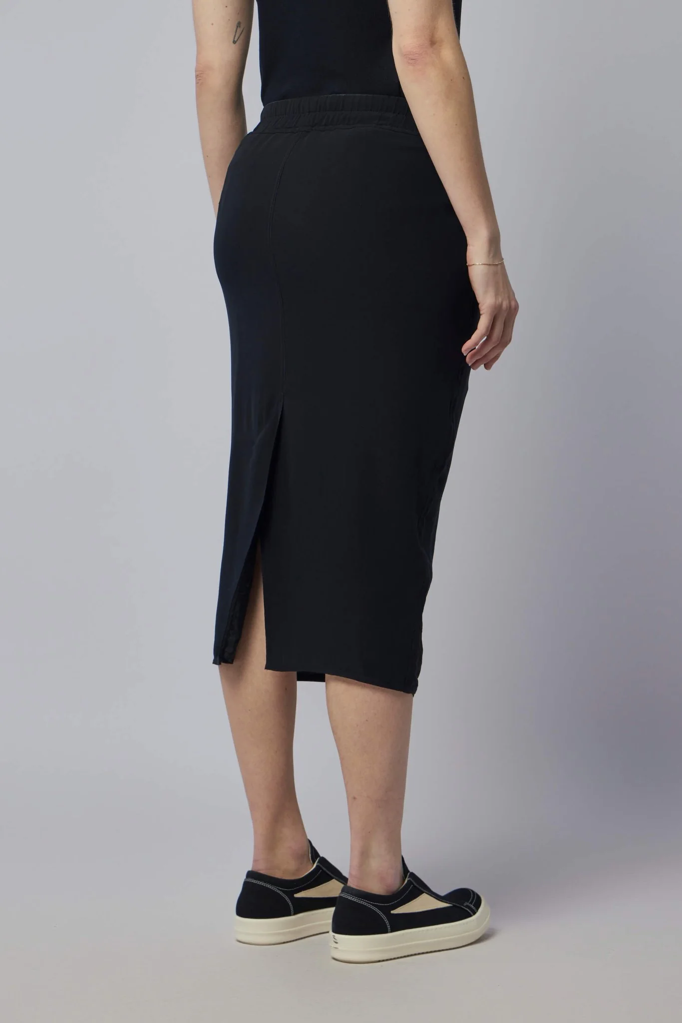 Woven Skirt - Zipped Short Pillar Black - Image 4