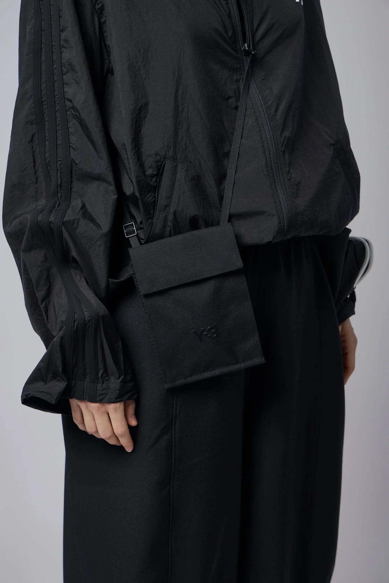 Y-3 POUCH - Image 6
